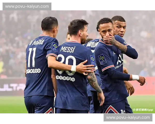 罗马的战歌：08欧冠决赛，巴萨与曼联的荣耀对决